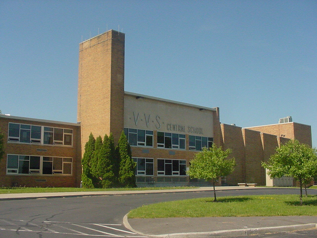 VVS high school building front